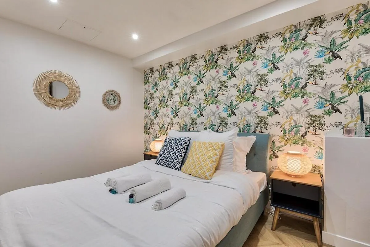 Appartement Familial Proche Arc De Triomphe - 8P Paris 0*,